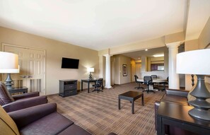 Desk, blackout curtains, iron/ironing board, free WiFi - Extended Stay America Suites Indianapolis Northwest I465 (Indianapolis)