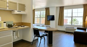 Suite, 1 Double Bed, Non Smoking | Private kitchen | Full-size fridge, microwave, stovetop, cookware/dishes/utensils - MainStay Suites Las Vegas Flamingo (Las Vegas)