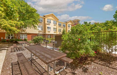 Extended Stay America Suites Raleigh RTP 4919 Miami Blvd
