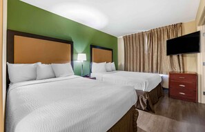 Suite, 1 habitación, para no fumadores | Camas con pillow-top, caja de seguridad en la habitación y escritorio 