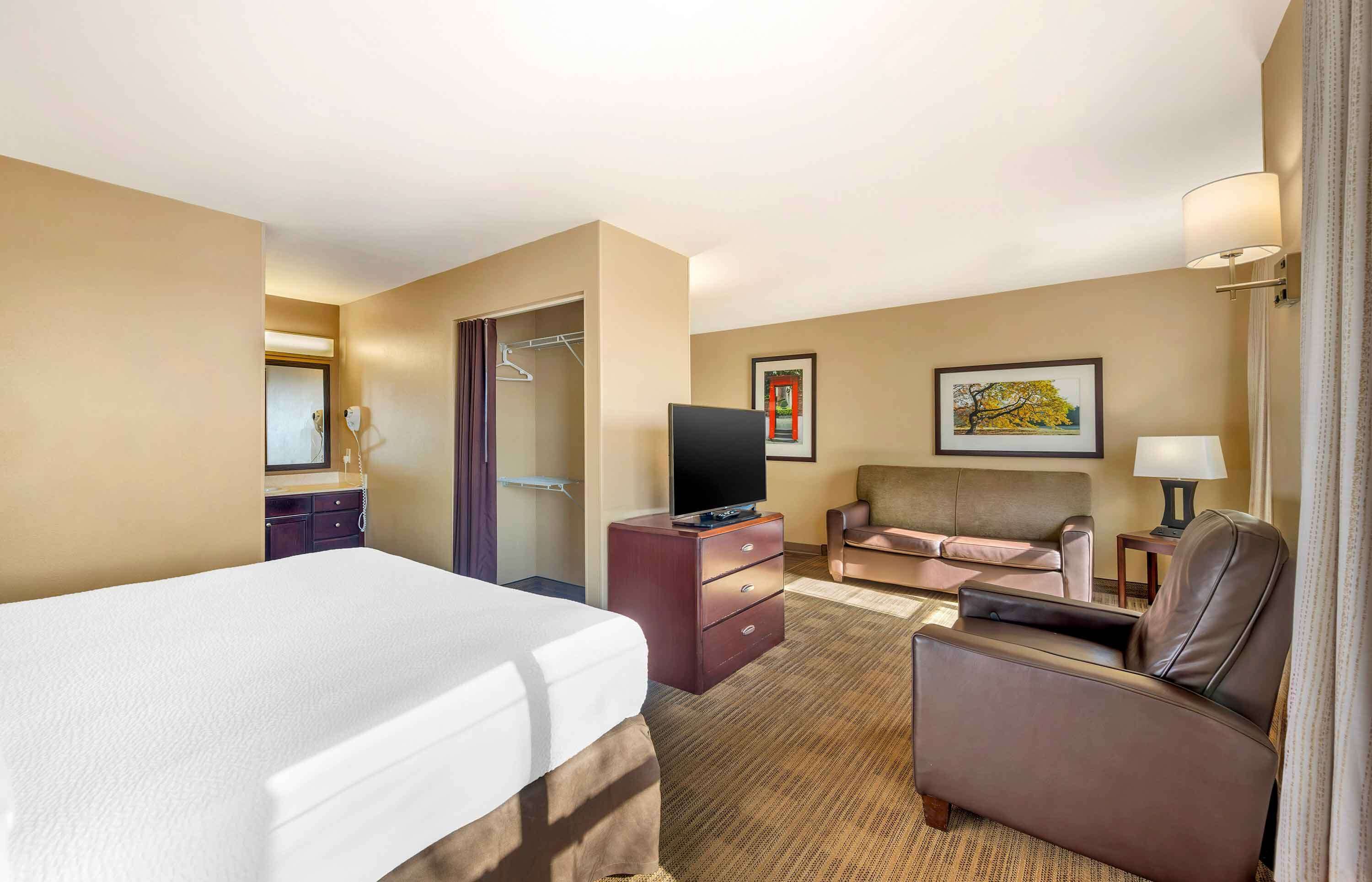 Photo - Extended Stay America Suites - Columbus - Polaris