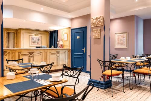 Petit déjeuner continental servi tous les jours en supplément