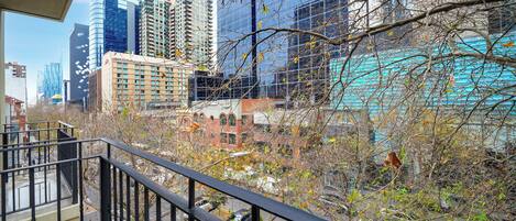 Standard-Apartment, 1 Schlafzimmer | Balkon