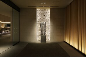 Property entrance - The Prince Sakura Tower Tokyo, Autograph Collection (Tokyo)