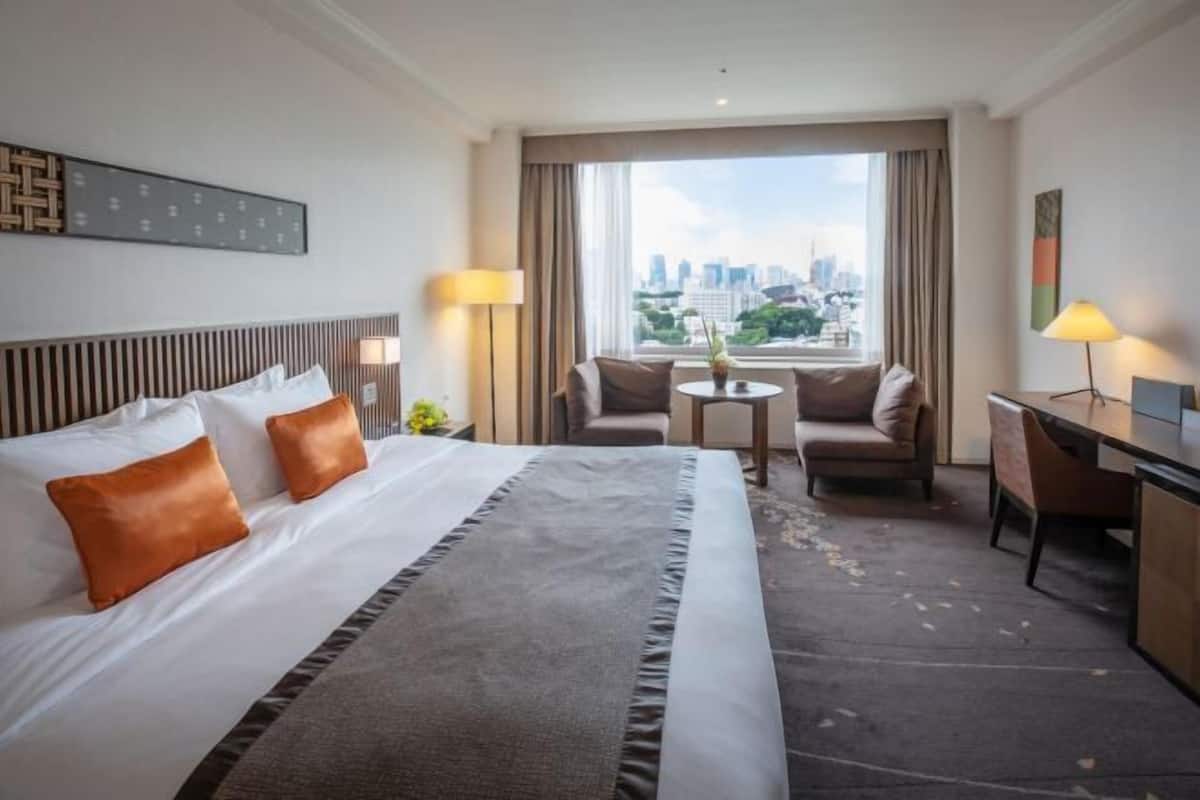 Down duvets, minibar, in-room safe, desk