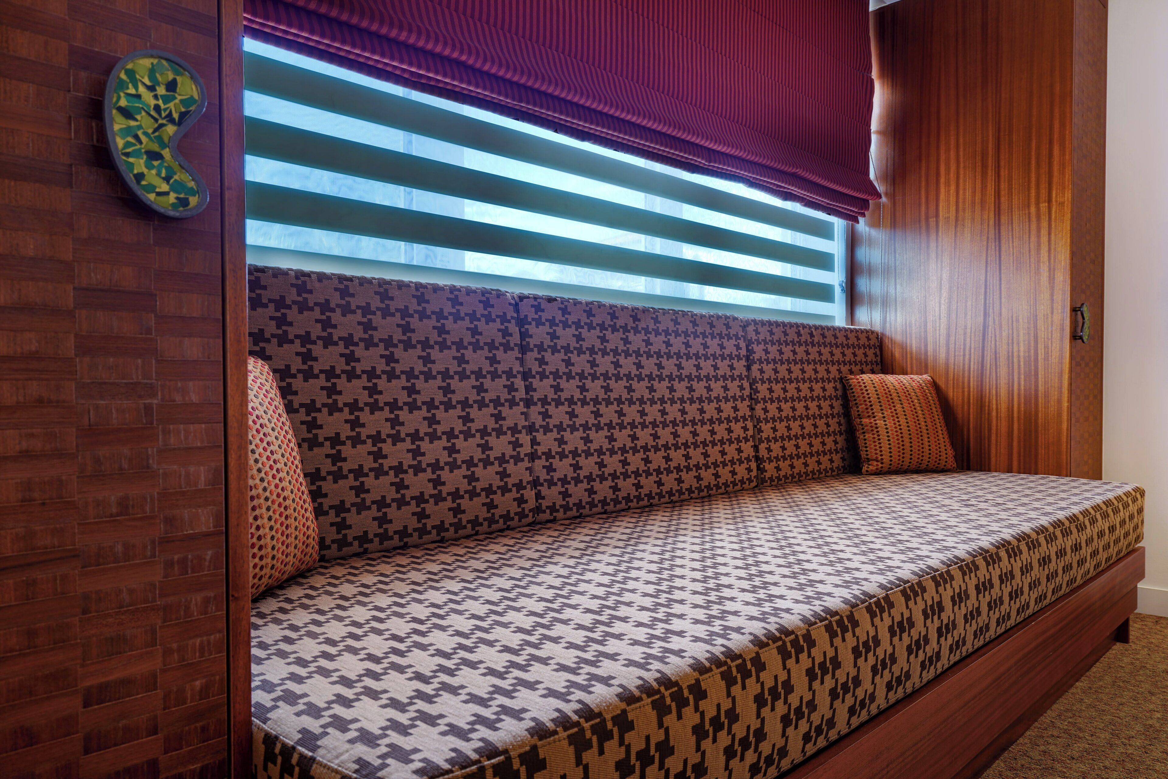 premium bedding, pillow-top beds, in-room safe, desk