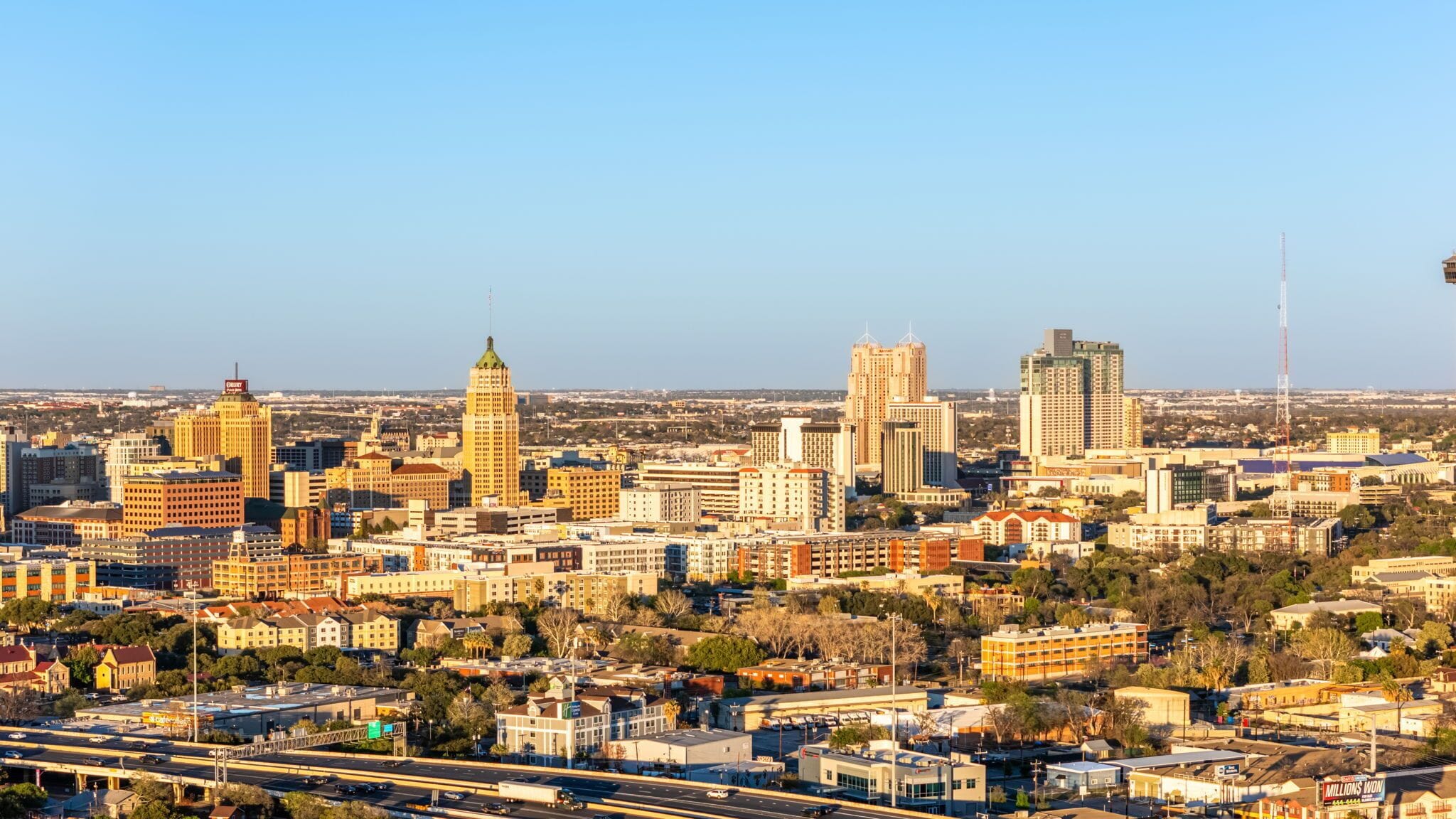 Foto - Day Inn by Wyndham San Antonio Downtown