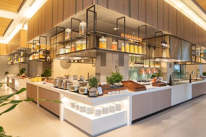 Melia Hanoi