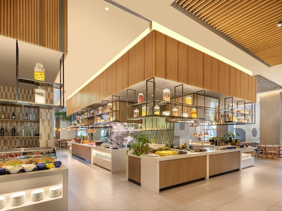 Café da manhã com buffet todos os dias mediante uma taxa