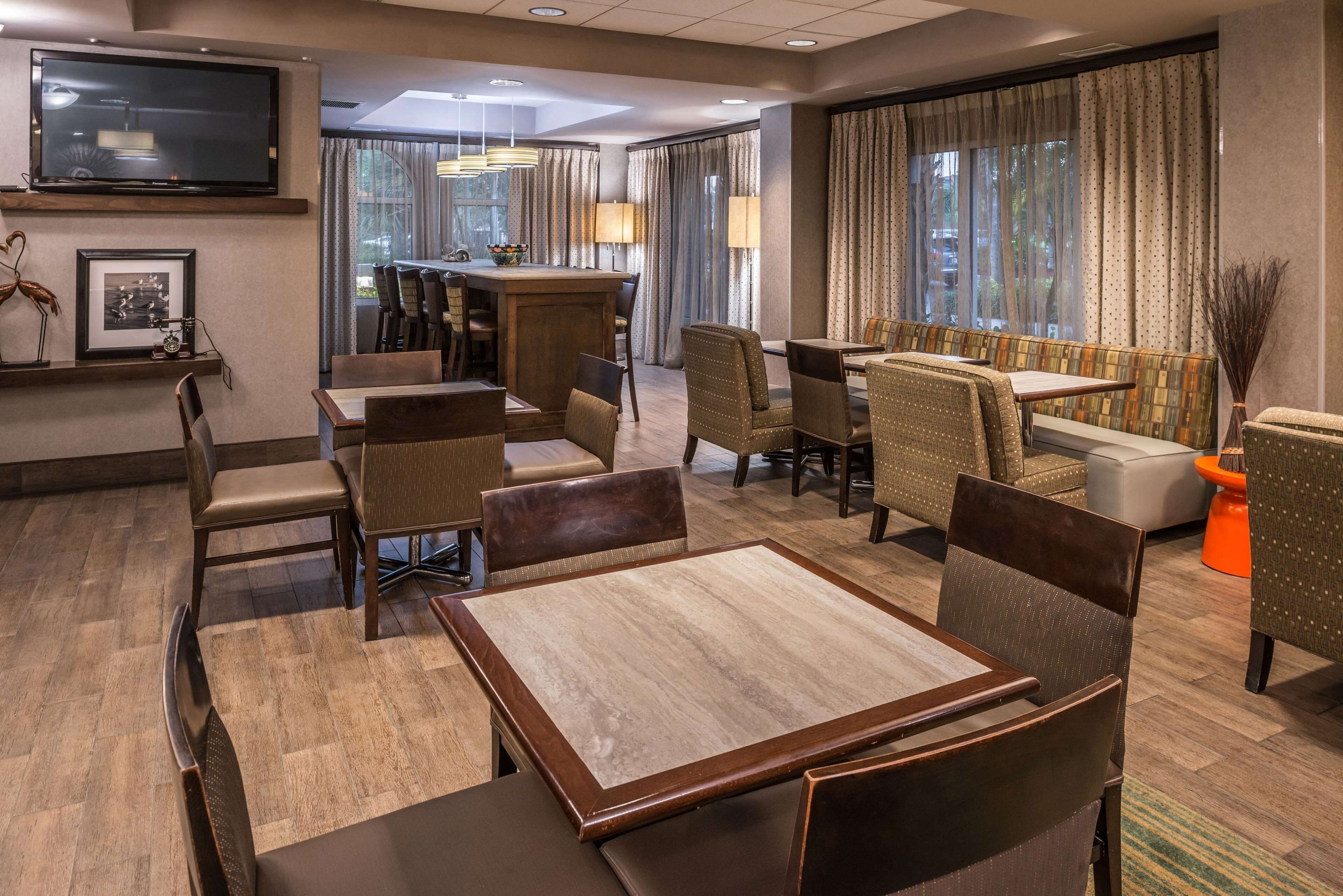 free daily on-the-go breakfast