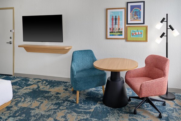 Premium bedding, in-room safe, blackout drapes, iron/ironing board - Hampton Inn Ft Lauderdale-Plantation (Plantation)