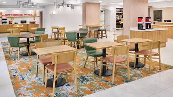 Petit déjeuner à emporter compris tous les jours