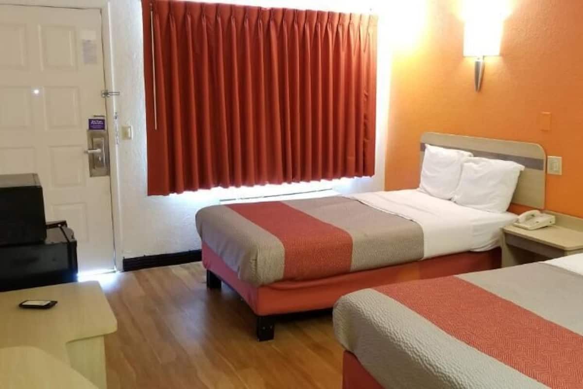 Standard Room, 2 Double Beds, Non Smoking | Desk, laptop workspace, free WiFi, alarm clocks