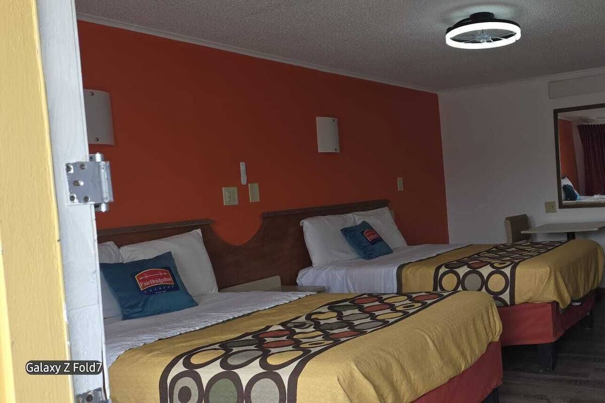Standard Room, 2 Double Beds, Non Smoking