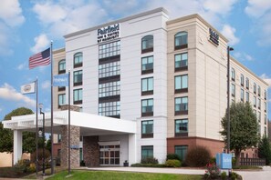 Exterior - Fairfield Inn & Suites by Marriott Charleston (South Charleston)