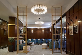 Dinner served at Hotel Belleclaire
