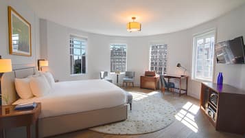 Hypo-allergenic bedding, down duvets, in-room safe, desk