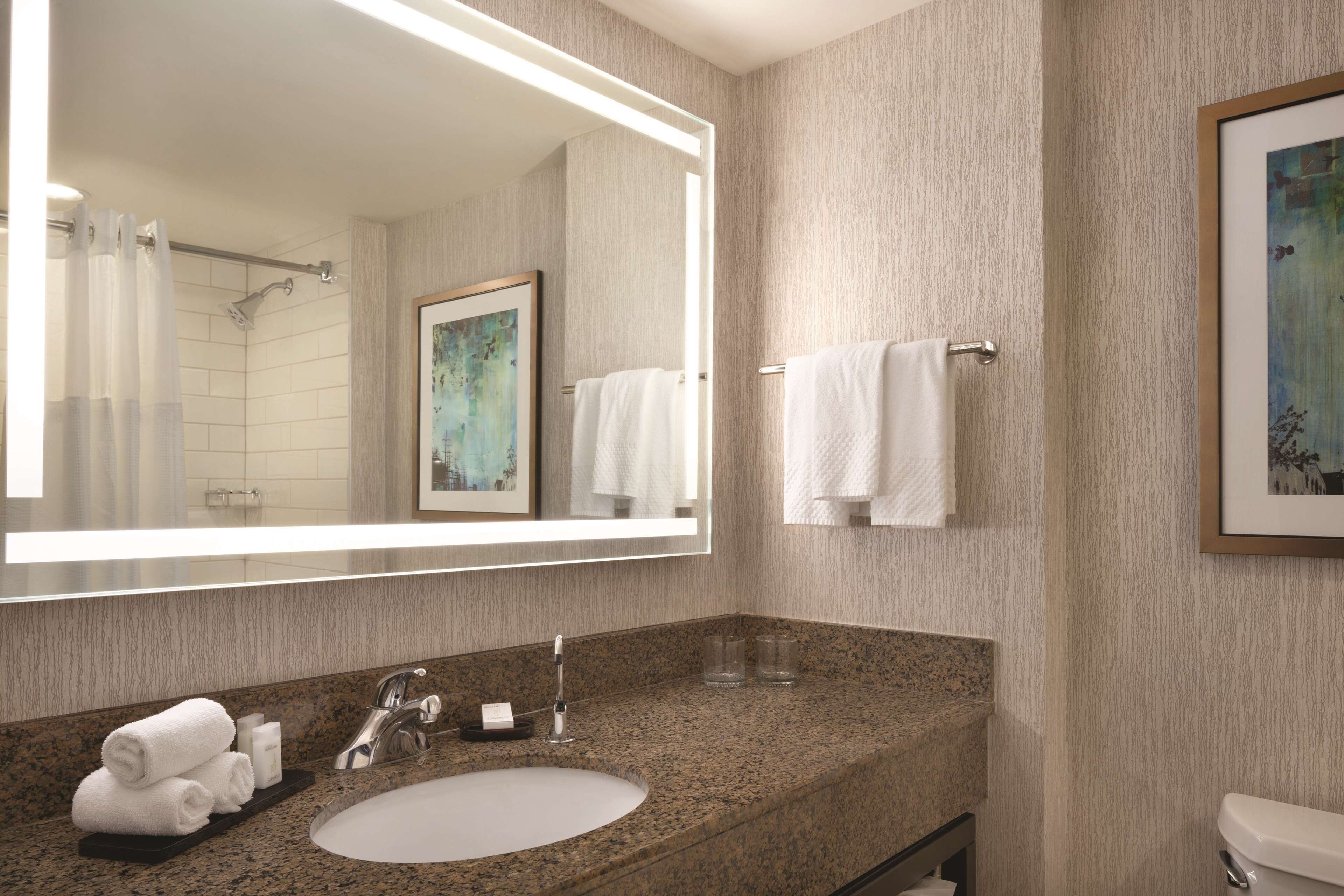 Photo - Embassy Suites by Hilton Atlanta at Centennial Olympic Park