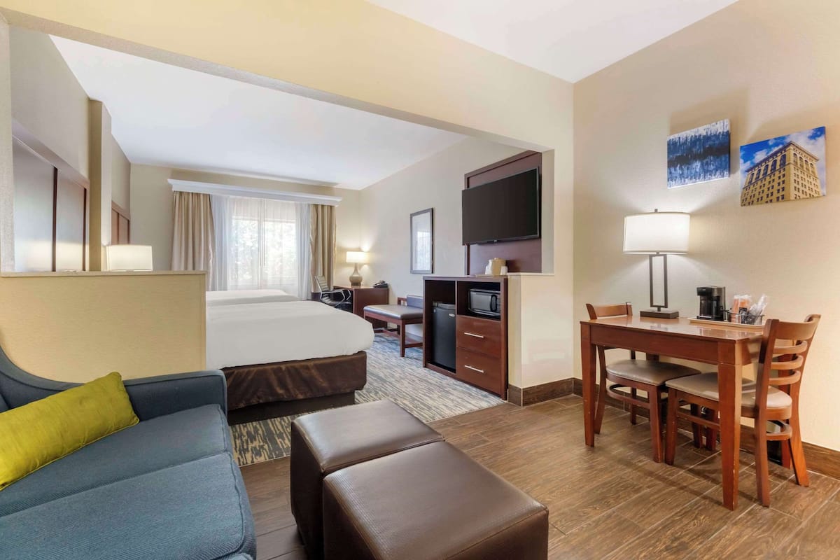 in-room safe, desk, blackout curtains, iron/ironing board