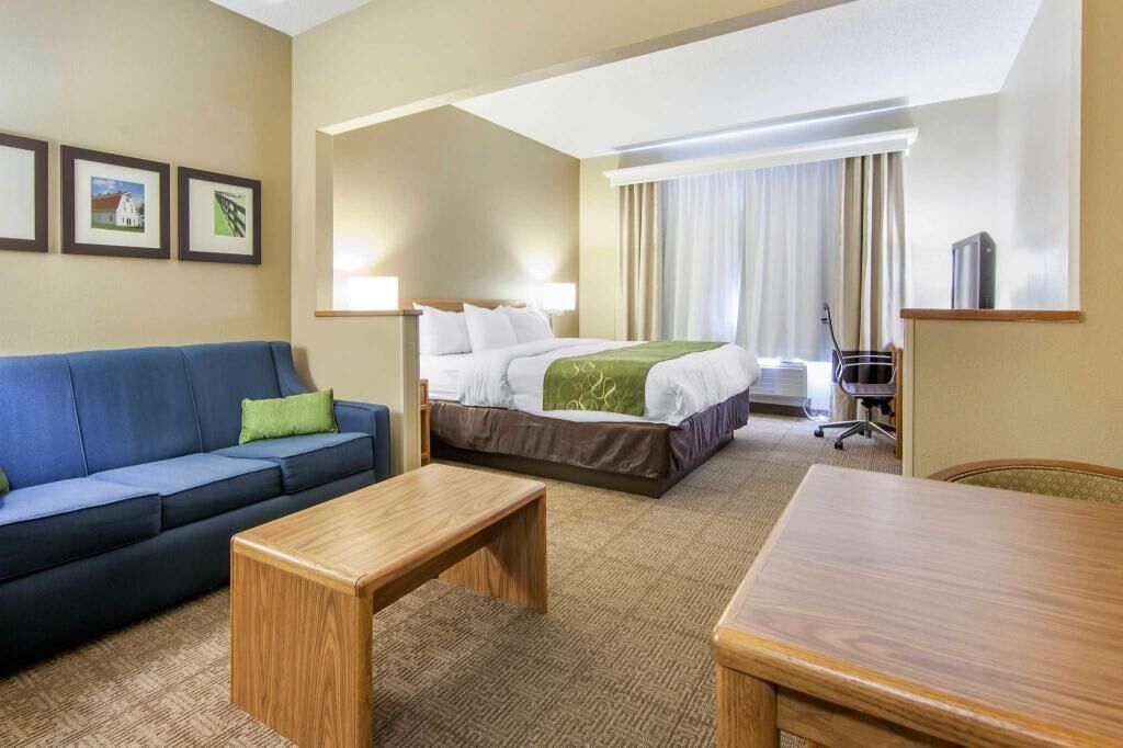 In-room safe, desk, blackout drapes, iron/ironing board