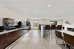 Free daily continental breakfast