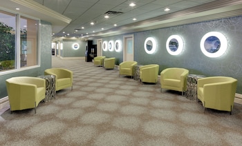 Sitting area in hotel lobby at Niagara Fallsview Hotel