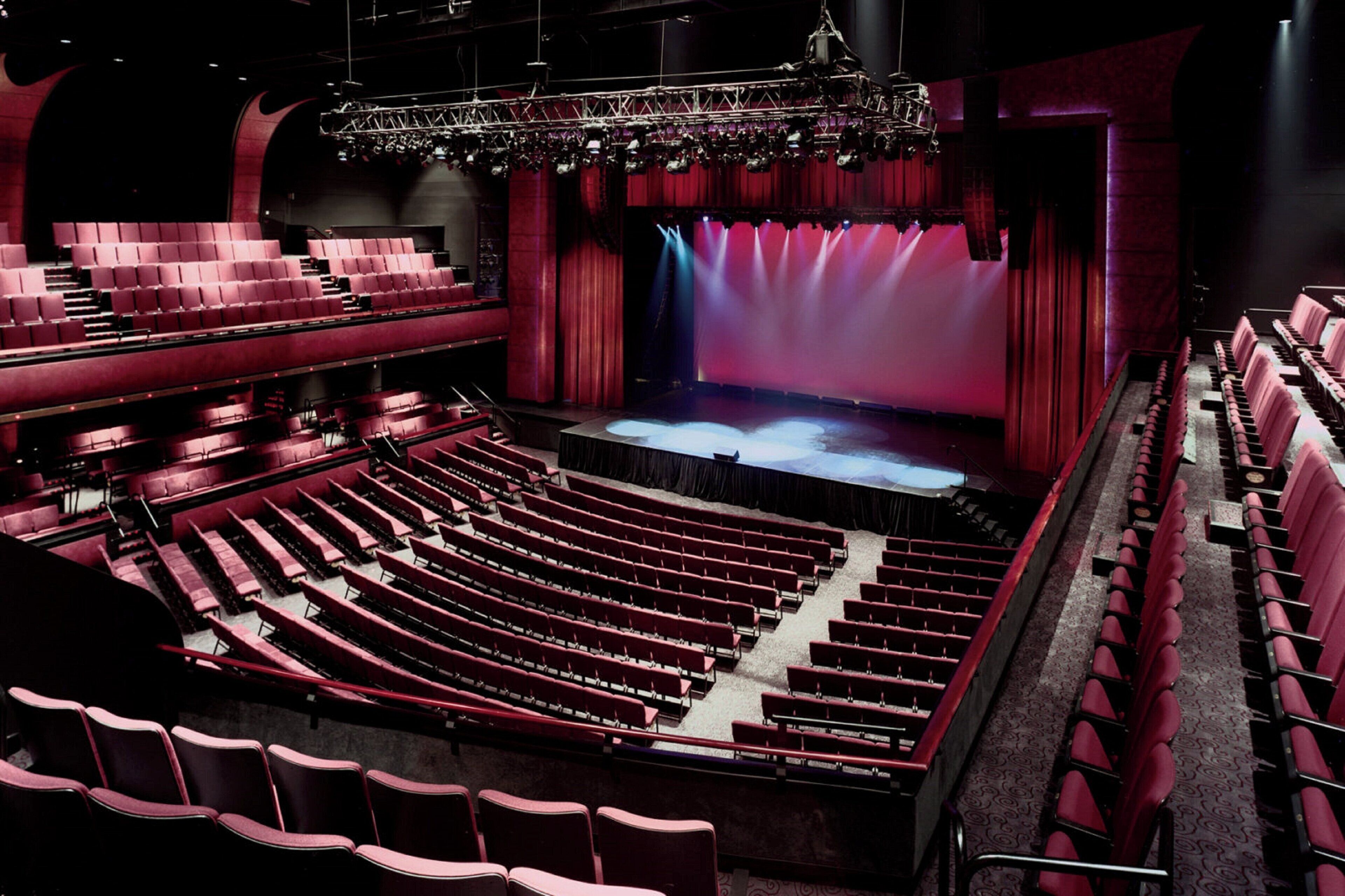 Photo - Niagara Fallsview Hotel & Suites