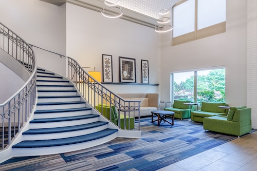 Holiday Inn Express Hotel & Suites Chicago-Midway Airport by IHG