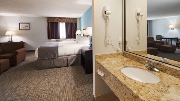 1 bedroom, in-room safe, desk, laptop workspace
