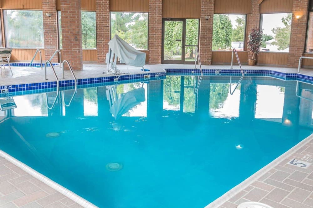 Quality Inn Grand Rapids North