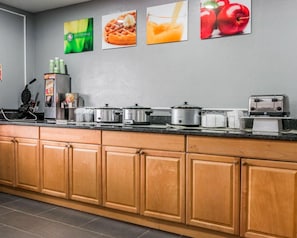 Free daily continental breakfast