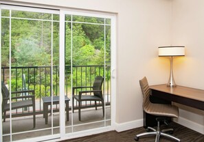 Premium bedding, pillowtop beds, in-room safe, iron/ironing board