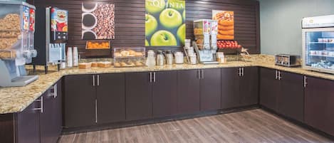 Petit déjeuner buffet compris tous les jours
