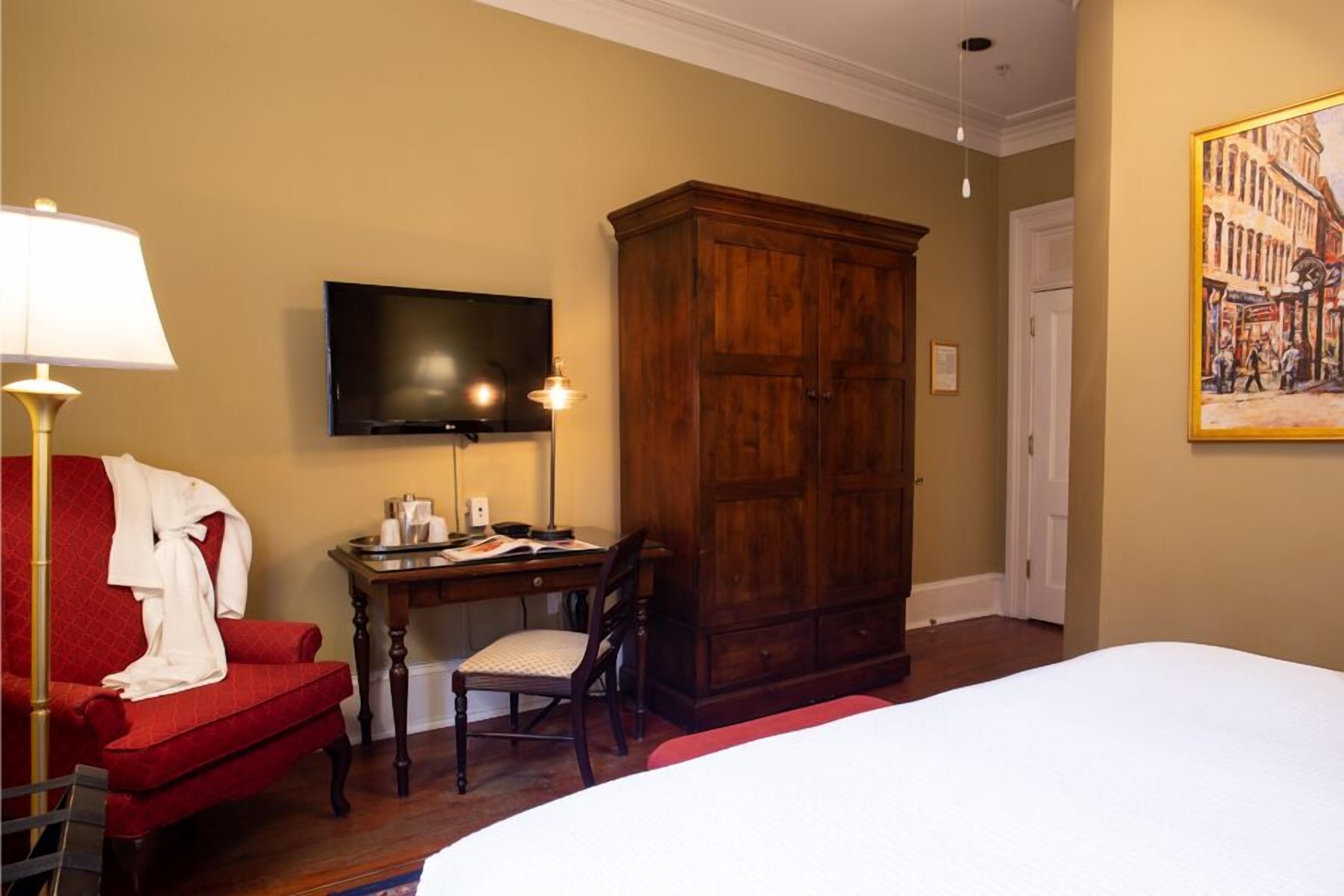 Premium bedding, in-room safe, individually decorated, desk