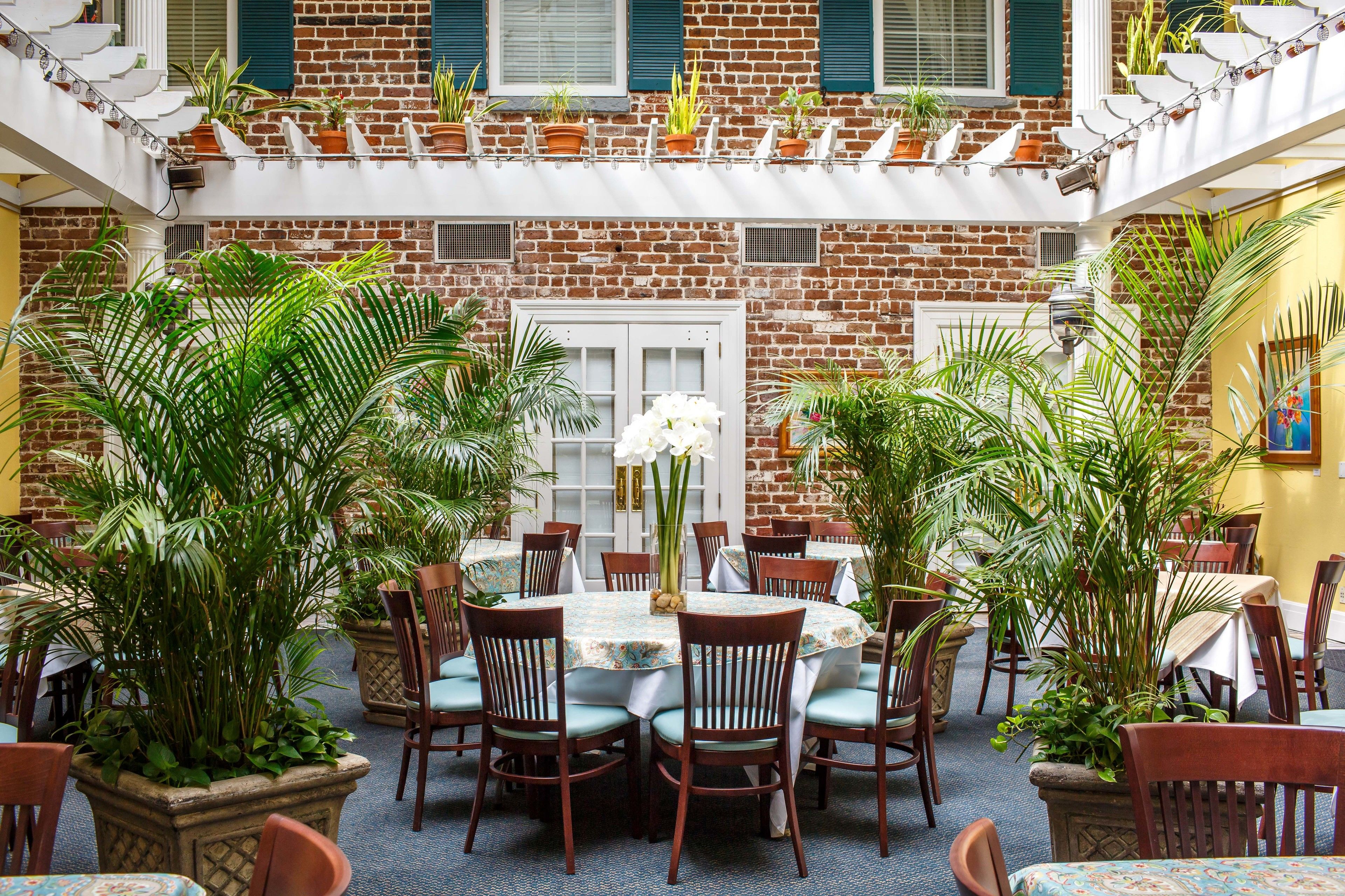 free daily full breakfast