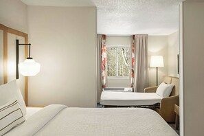 Premium bedding, in-room safe, desk, blackout curtains