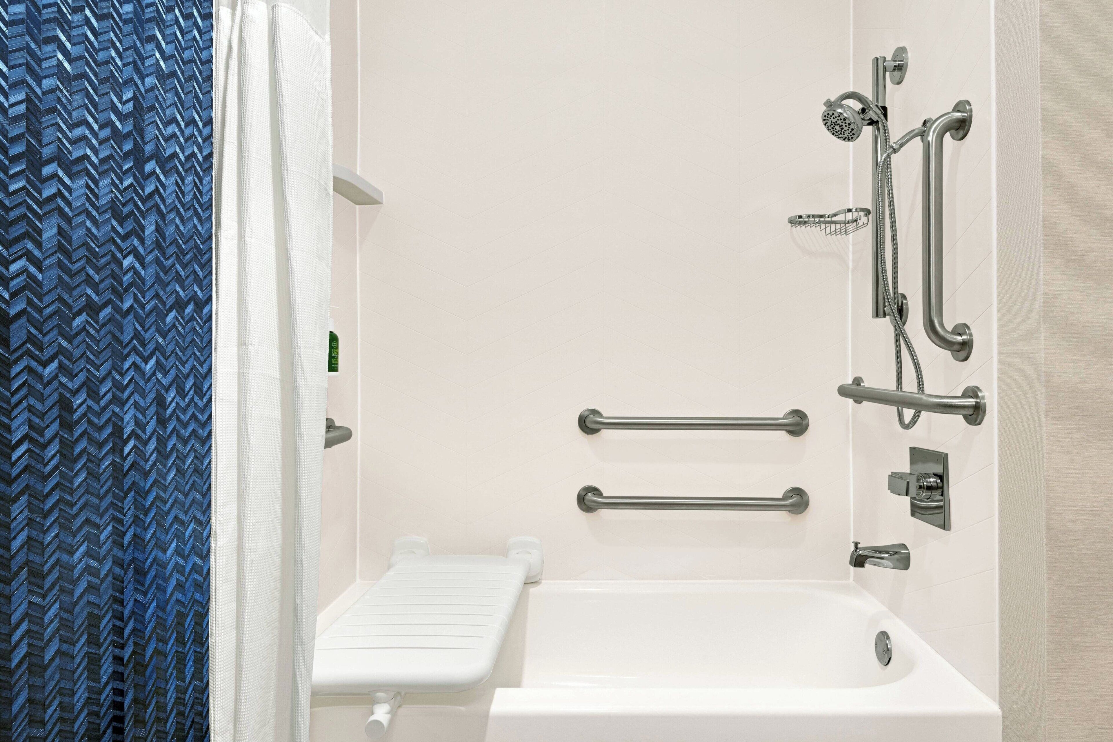 combined shower/bathtub, free toiletries, hair dryer, towels