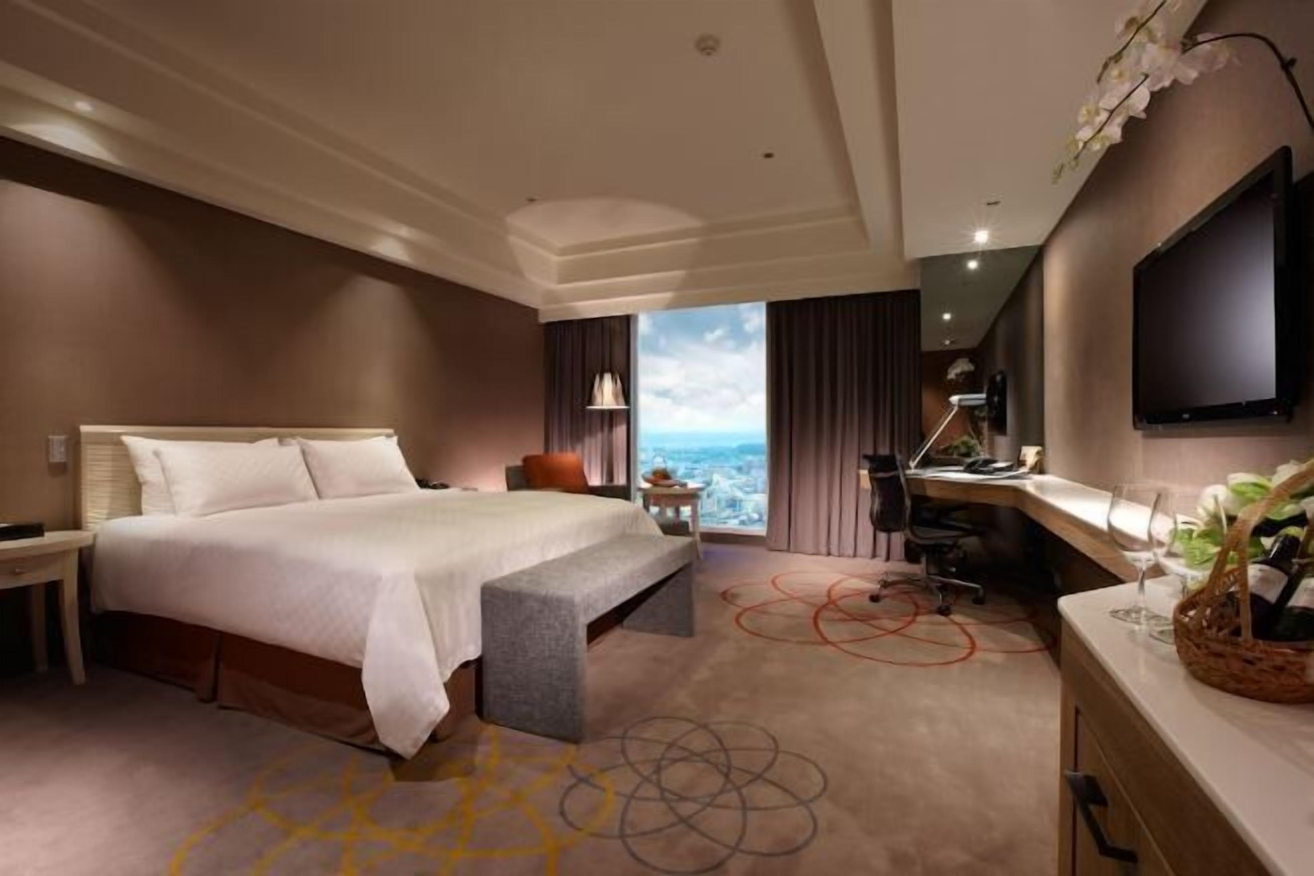 In-room safe, desk, laptop workspace, blackout curtains