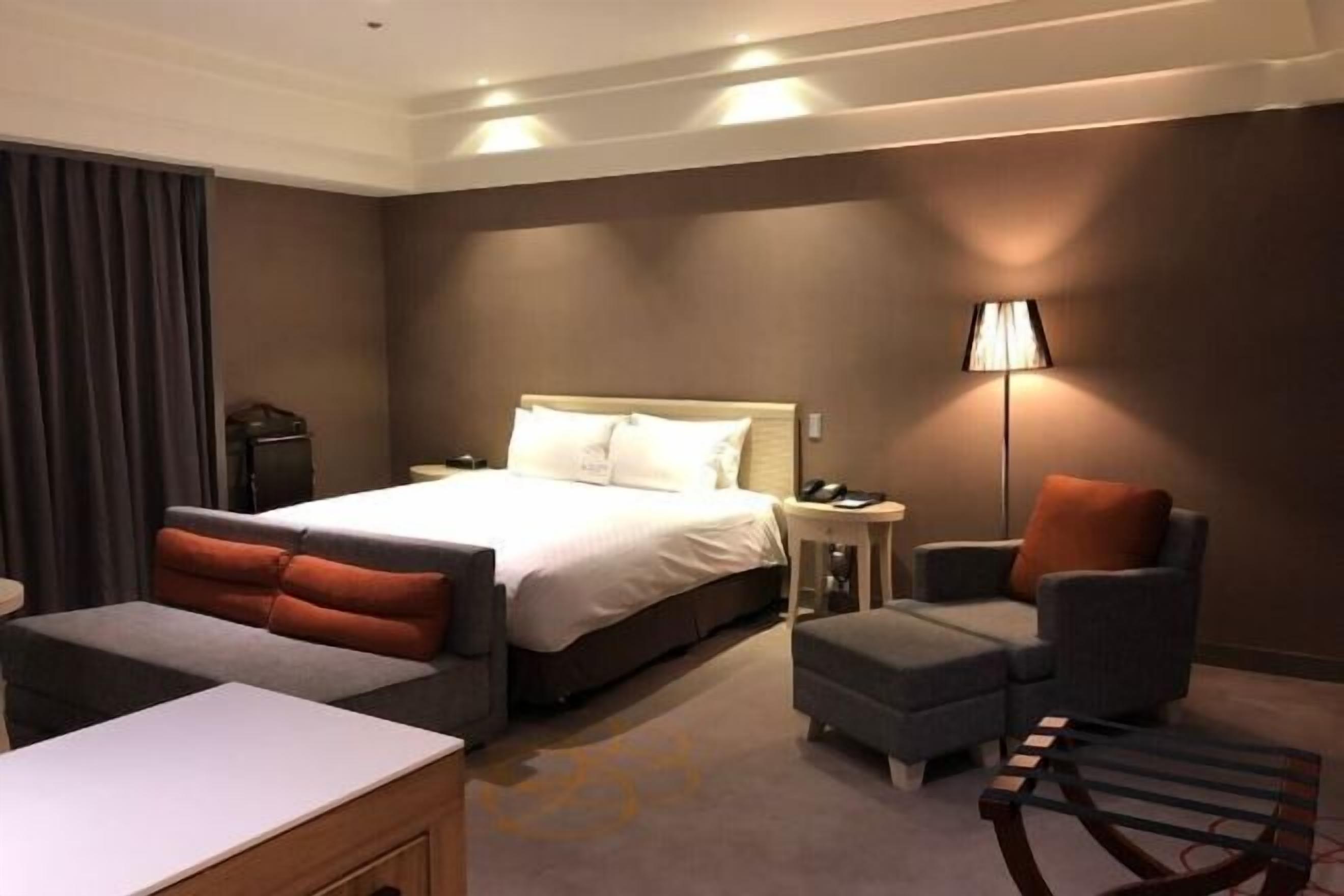 In-room safe, desk, laptop workspace, blackout curtains