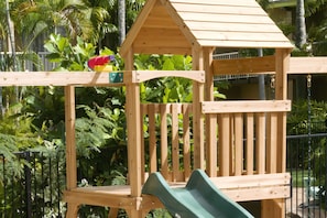 Children’s play area – outdoor