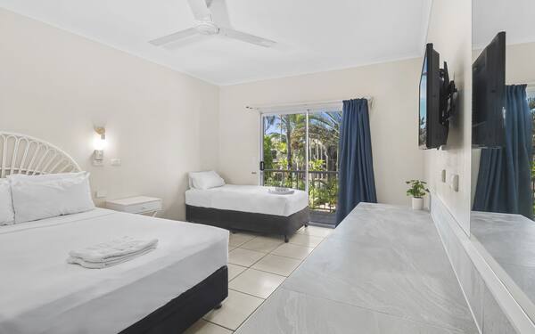 Hotel Tropiq