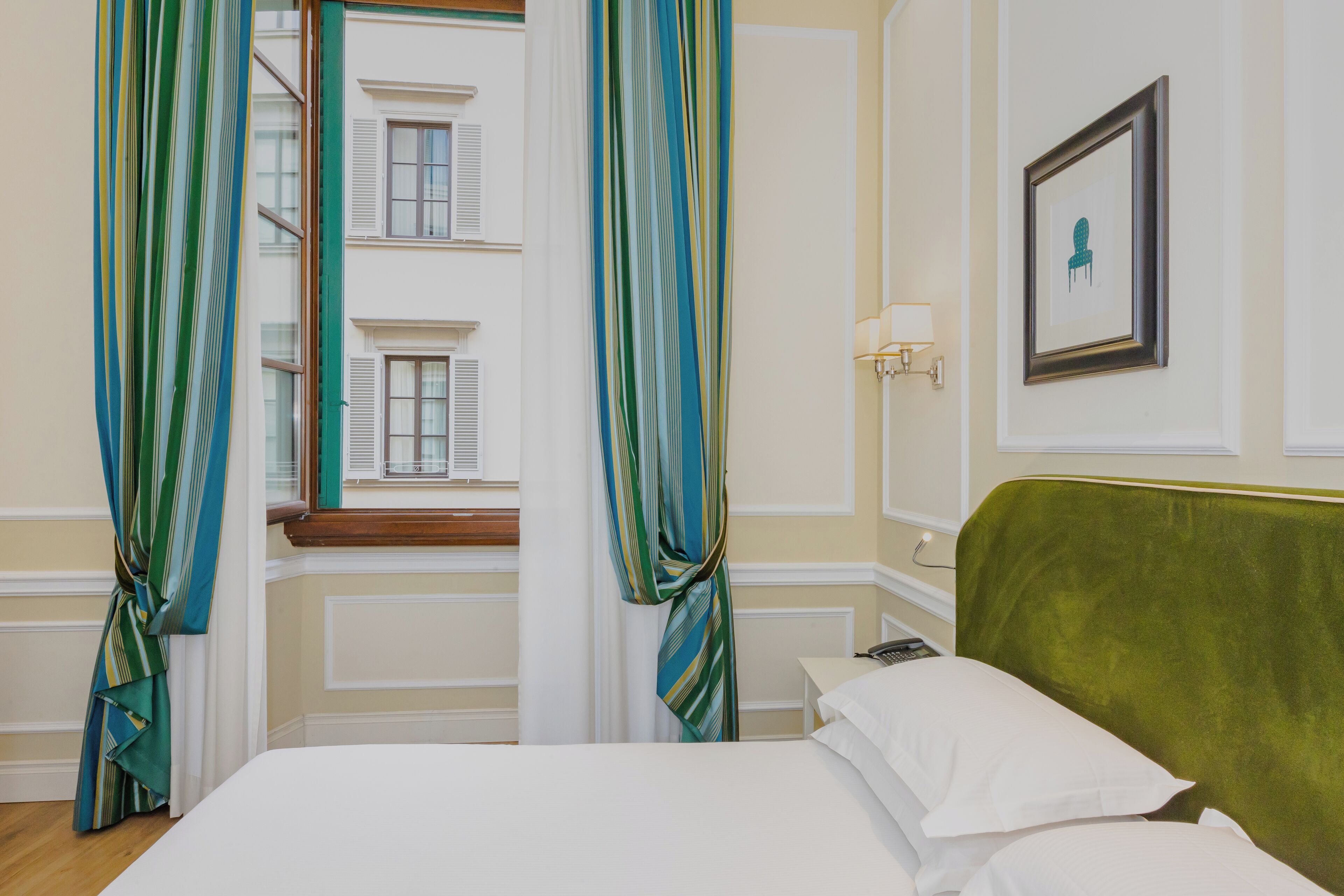 double prestige via dei calzaiuoli view | 1 bedroom, minibar, in-room safe, desk