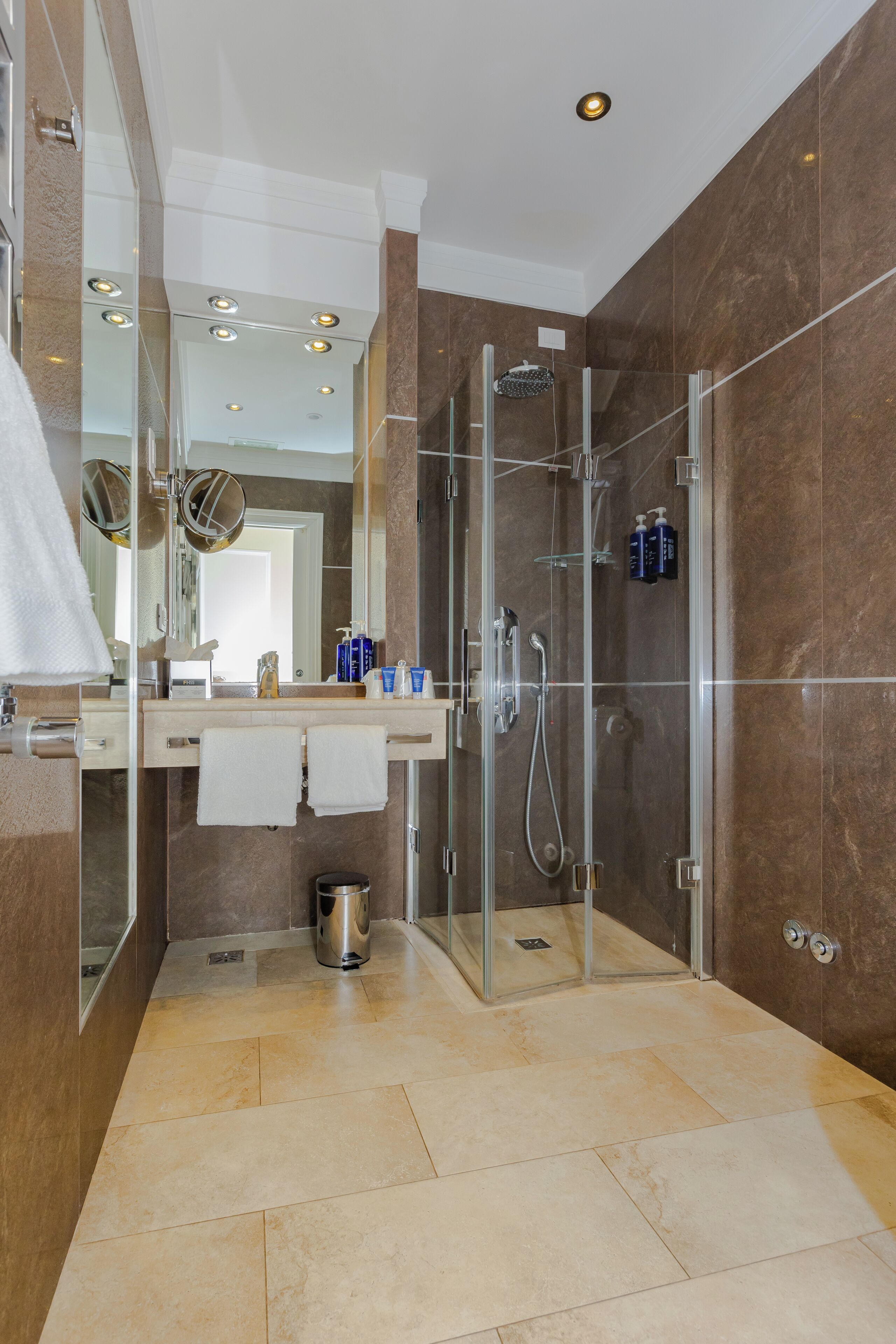 hair dryer, bidet, towels