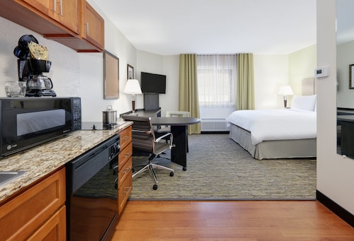 Candlewood Suites Salina by IHG