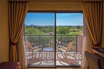 Hypo-allergenic bedding, pillowtop beds, in-room safe, desk at Scottsdale Marriott at McDowell Mountains