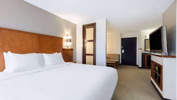 Suite junior, 1 cama King size, para no fumadores | Ropa de cama de alta calidad y caja de seguridad en la habitación