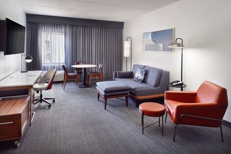 Courtyard by Marriott Myrtle Beach Broadway - Image 9