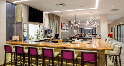 Crowne Plaza Memphis Downtown Hotel by IHG