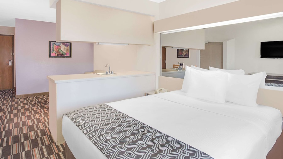 Microtel Inn & Suites by Wyndham Appleton