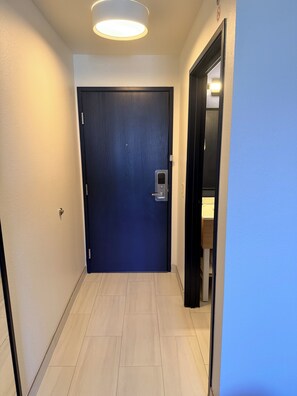 Téléviseur à écran plat de 40 po avec télévision par satellite